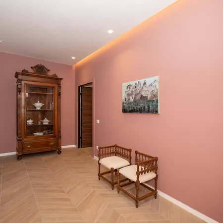 Domus Pietrae Apartman *